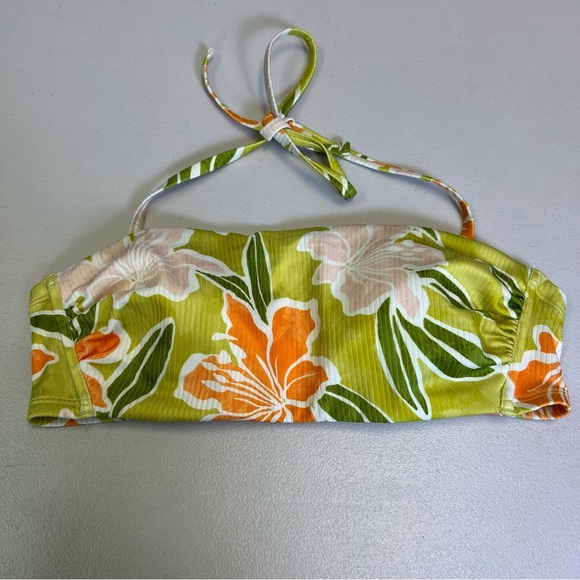 Shade & Shore Bikini Top - Picture 1 of 6